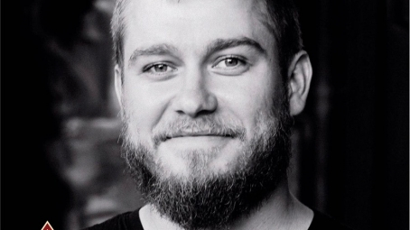 Ринок землі робіть.