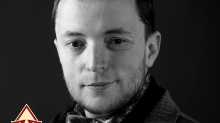 Це Віктор Трегубов і це розпачливий текст про Майдан. Спробую коротко.